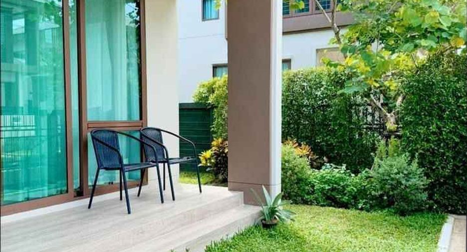 Haus zur Miete mit 4 Zimmer in Bang Kapi, Bangkok