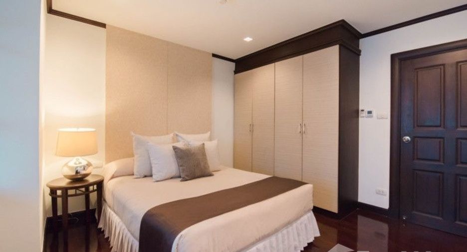 Condo en alquiler de 3 habitaciones en Khlong Toei, Bangkok