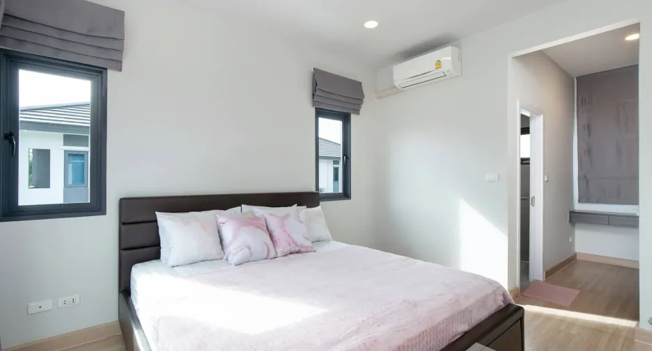For rent 3 bedrooms house in Bang Phli, Samut Prakan