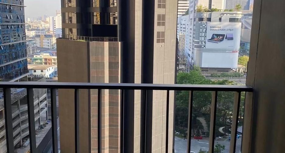 Condo en alquiler de estudio en Huai Khwang, Bangkok