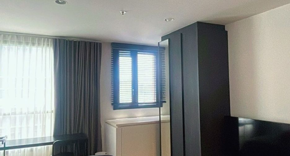 For rent 1 bed condo in Huai Khwang, Bangkok