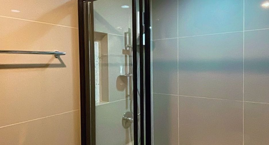 For rent 1 bed condo in Huai Khwang, Bangkok
