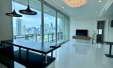 À louer 2 chambres condo à Watthana, Bangkok
