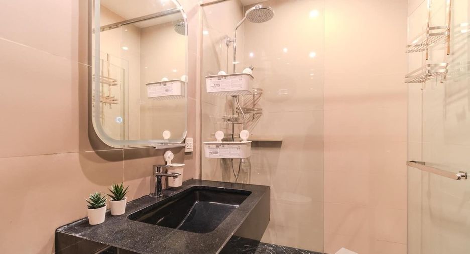 Condo en alquiler de 2 habitaciones en Khlong Toei, Bangkok