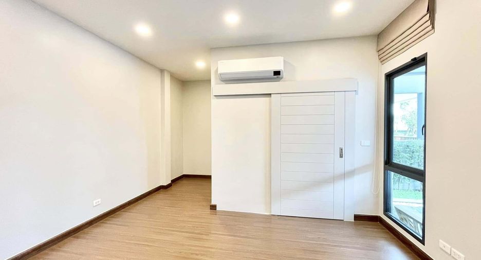 For rent 5 ベッドルーム house in Bang Phli, Samut Prakan
