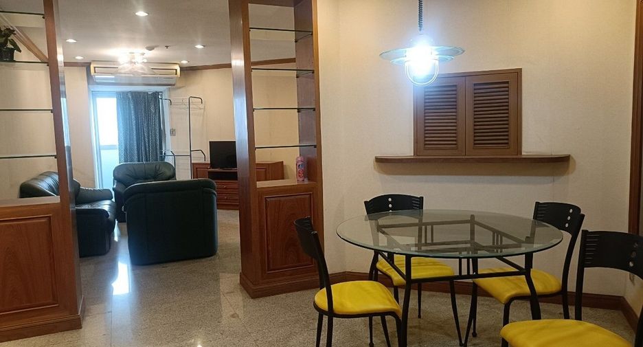 For rent 2 bedrooms condo in Watthana, Bangkok