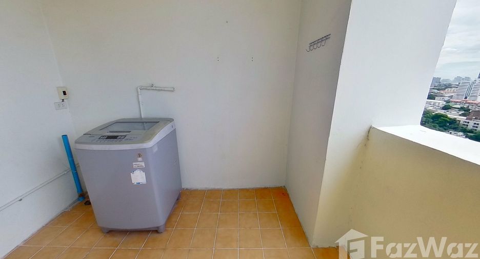 Apartamento en alquiler de 3 habitaciones en Watthana, Bangkok