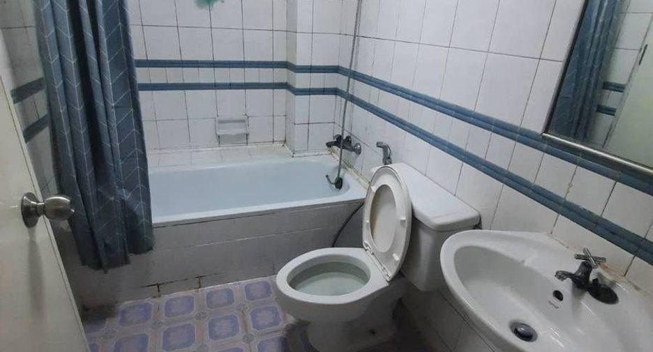 For rent 1 bed condo in Yan Nawa, Bangkok