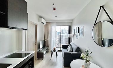 Condo en alquiler de 1 habitaciones en Huai Khwang, Bangkok