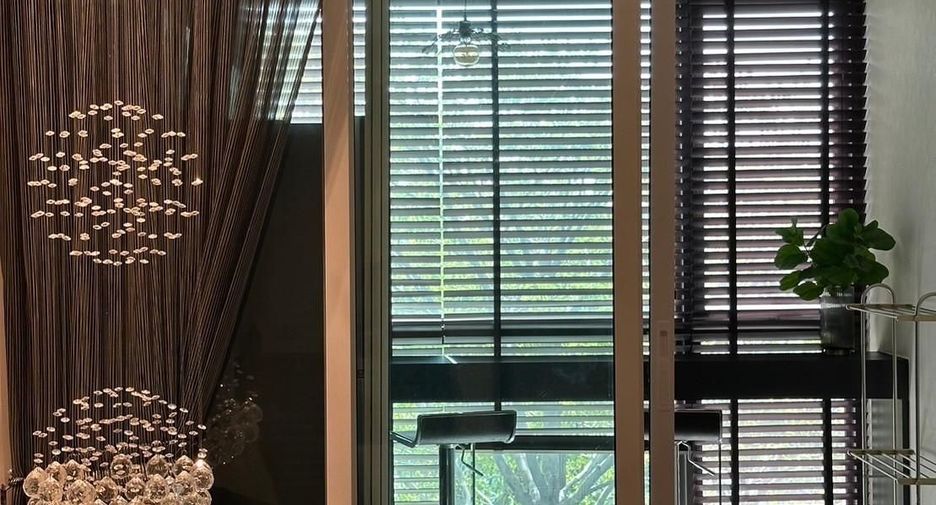 Condo en alquiler de 1 habitaciones en Khlong Toei, Bangkok