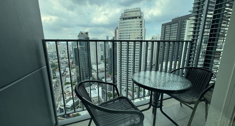 For rent 1 bed condo in Khlong Toei, Bangkok
