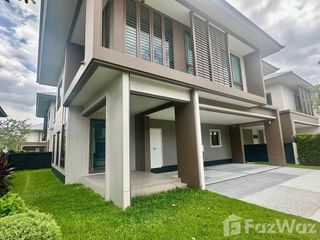 For rent 4 ベッドルーム house in Bang Kapi, Bangkok