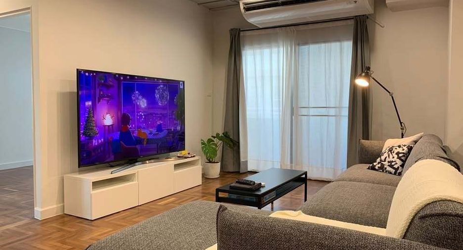 Condo en alquiler de 3 habitaciones en Watthana, Bangkok