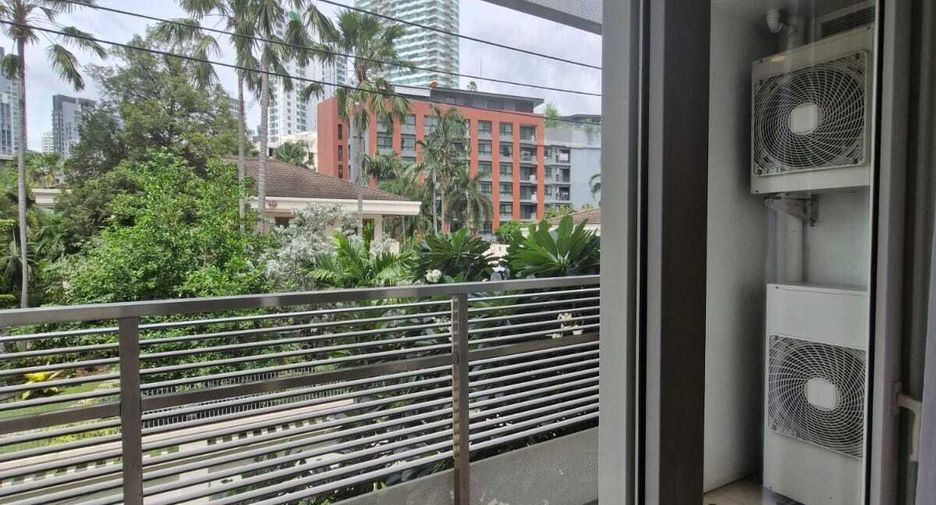 À louer 1 chambre condo à Watthana, Bangkok