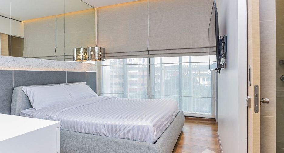 For rent 2 bedrooms condo in Khlong Toei, Bangkok