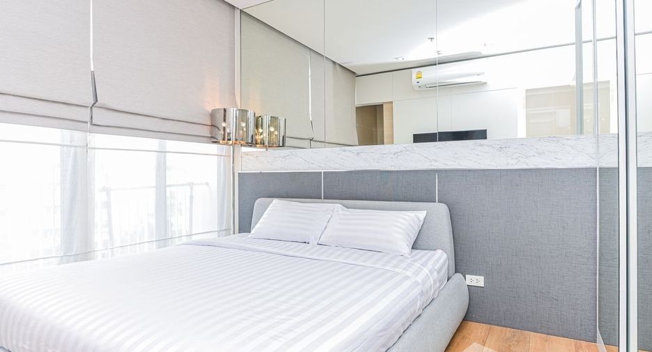 For rent 2 bedrooms condo in Khlong Toei, Bangkok