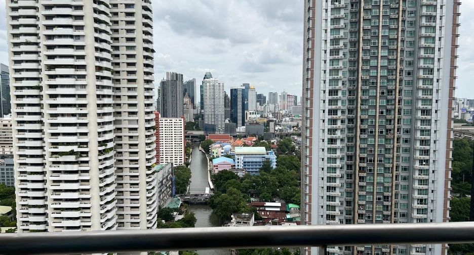 À louer 3 chambres condo à Watthana, Bangkok