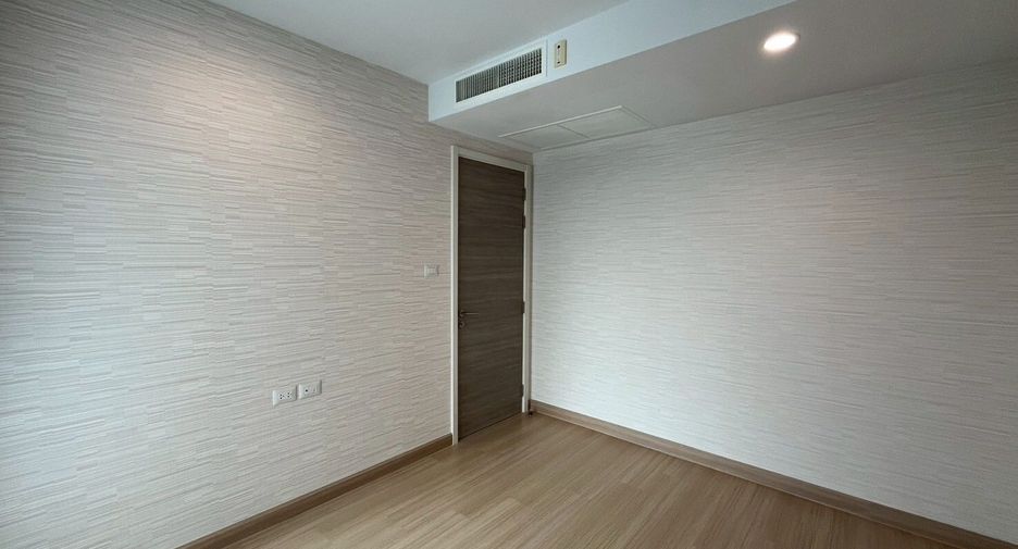 Wohnung zur Miete mit 2 Zimmer in Yan Nawa, Bangkok