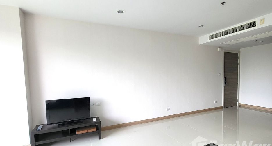 Wohnung zur Miete mit 2 Zimmer in Yan Nawa, Bangkok