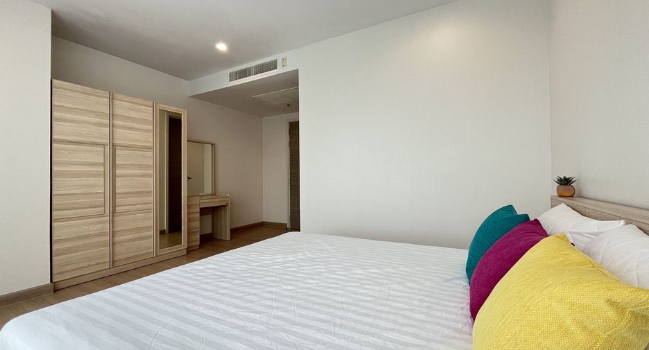 Wohnung zur Miete mit 2 Zimmer in Yan Nawa, Bangkok