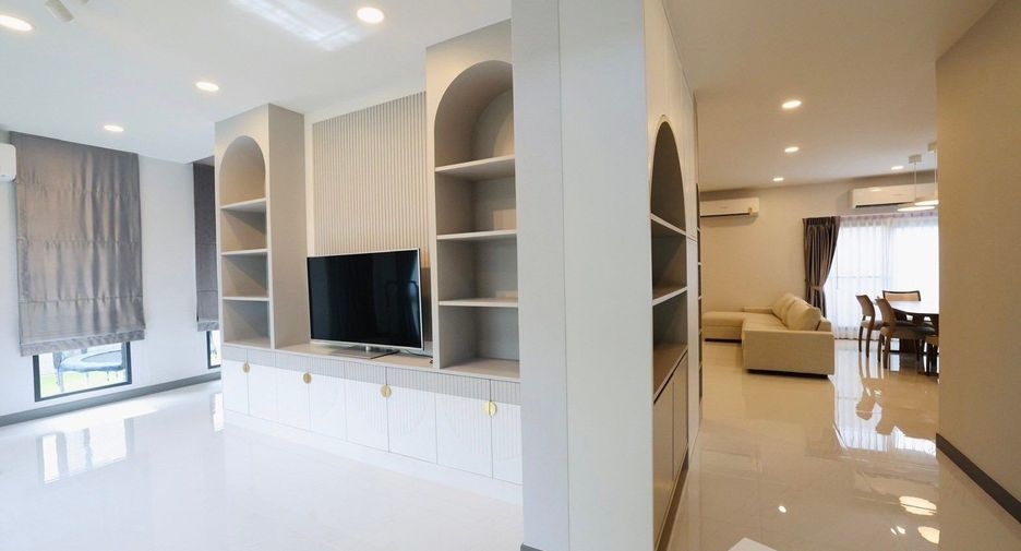 Haus zur Miete mit 4 Zimmer in Bang Phli, Samut Prakan