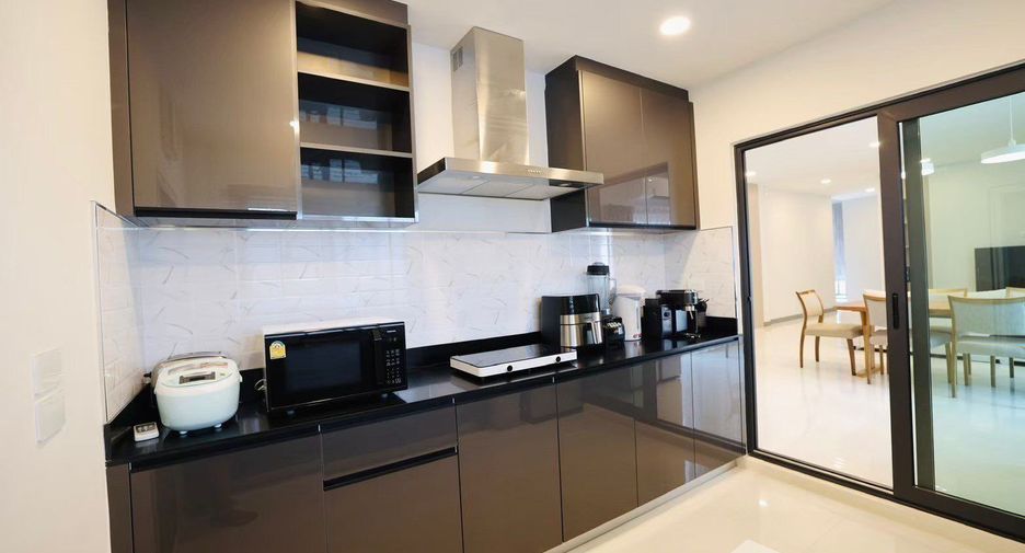 Haus zur Miete mit 4 Zimmer in Bang Phli, Samut Prakan