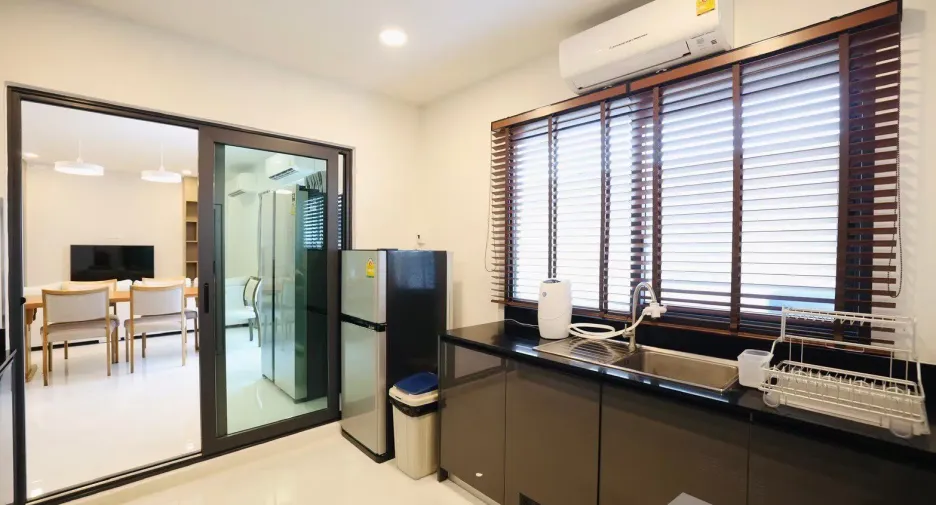 Haus zur Miete mit 4 Zimmer in Bang Phli, Samut Prakan
