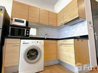 For rent 2 bedrooms condo in Pathum Wan, Bangkok
