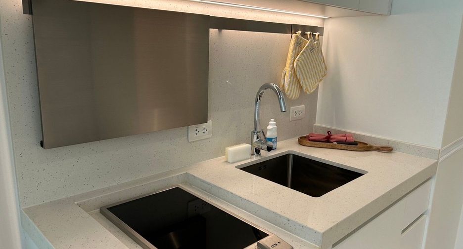 For rent スタジオ condo in Watthana, Bangkok