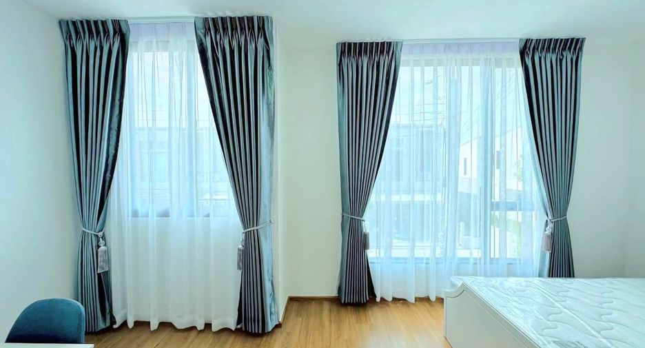 出租 3 卧室 联排别墅 在 Bang Phli, Samut Prakan