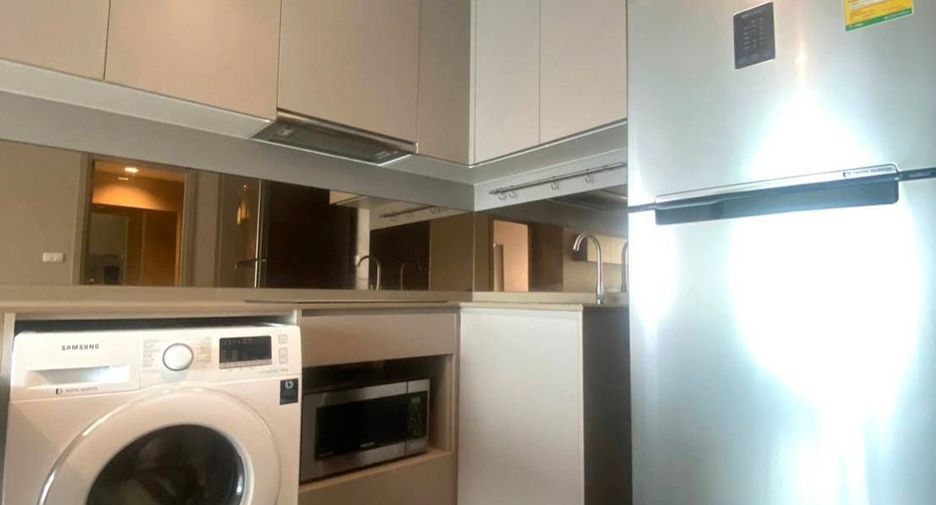 Wohnung zur Miete mit 2 Zimmer in Phra Khanong, Bangkok