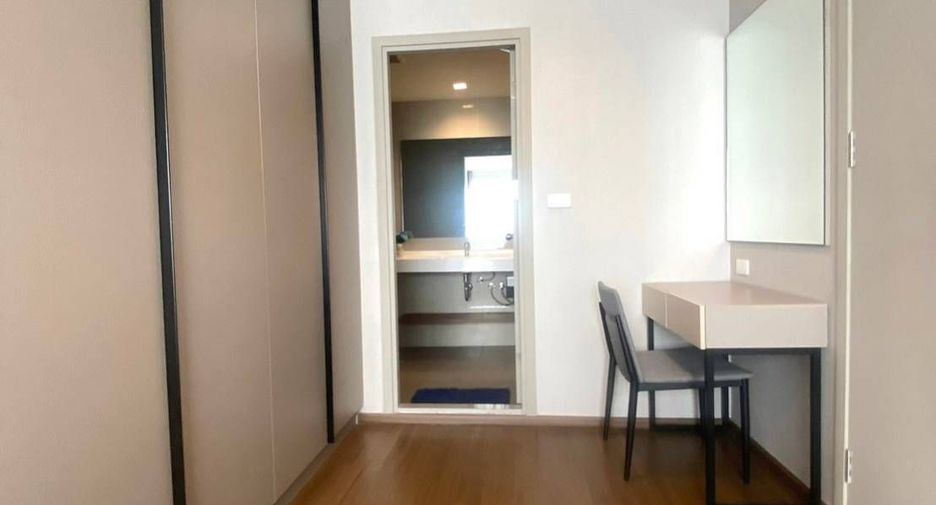 Wohnung zur Miete mit 2 Zimmer in Phra Khanong, Bangkok