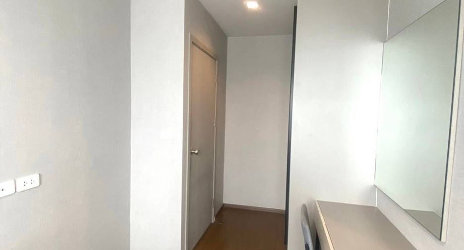 Wohnung zur Miete mit 2 Zimmer in Phra Khanong, Bangkok