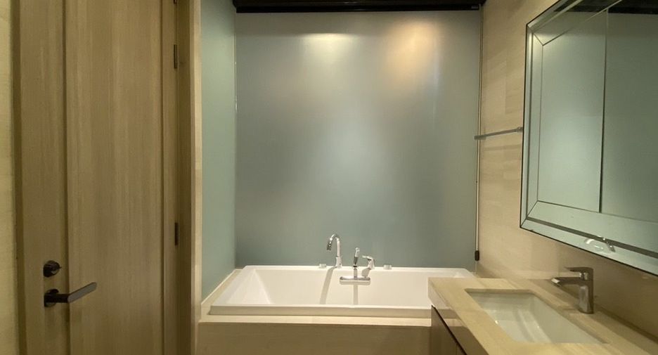 Condo en alquiler de 1 habitaciones en Khlong Toei, Bangkok
