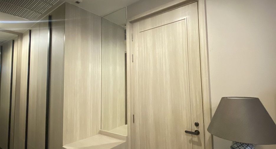Condo en alquiler de 1 habitaciones en Khlong Toei, Bangkok