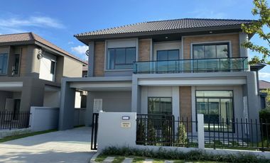 For rent 4 bedrooms house in Saphan Sung, Bangkok