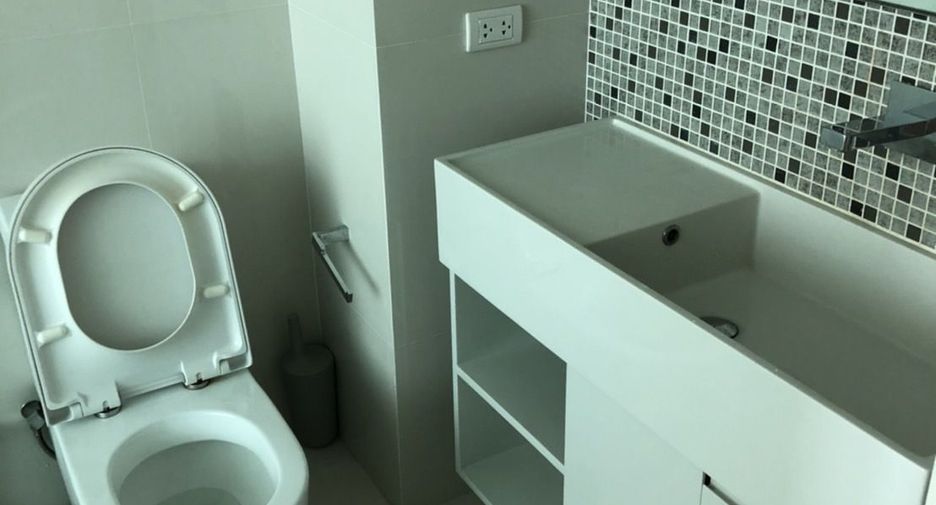 Condo en alquiler de 1 habitaciones en Watthana, Bangkok