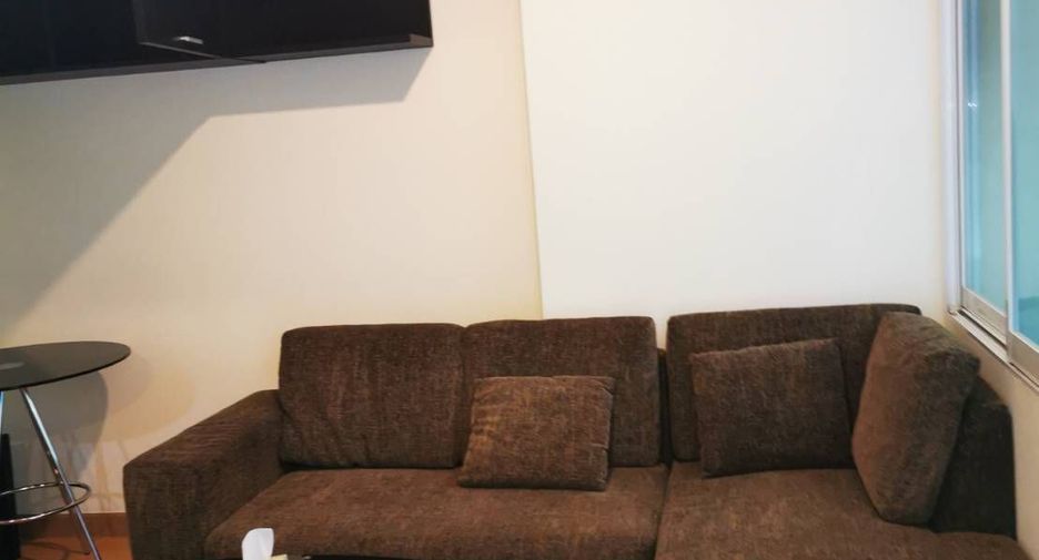 For rent 1 bed condo in Khlong Toei, Bangkok