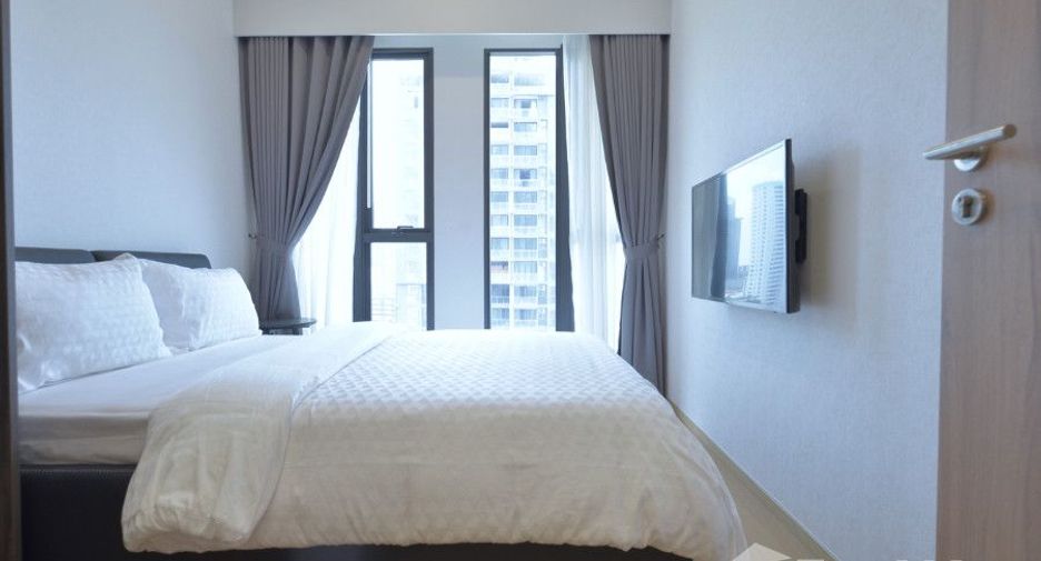 For rent 2 bedrooms condo in Watthana, Bangkok