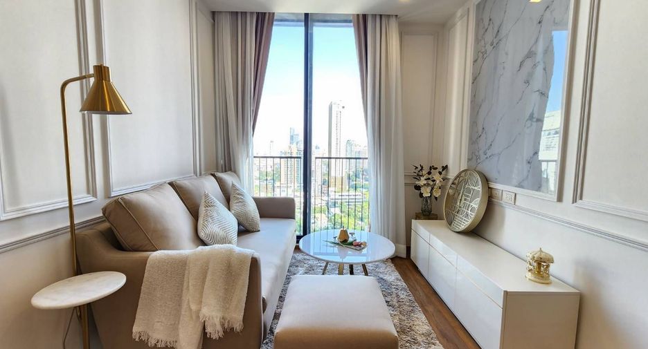 Condo en alquiler de 3 habitaciones en Watthana, Bangkok