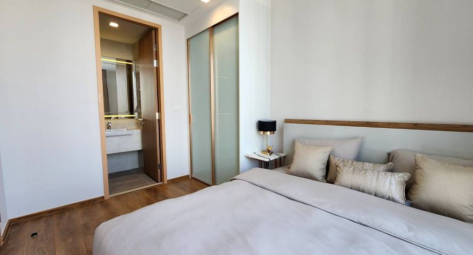 For rent 3 bedrooms condo in Watthana, Bangkok