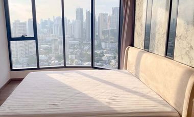 Condo en alquiler de 1 habitaciones en Khlong Toei, Bangkok