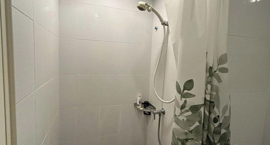 For rent 1 bed condo in Huai Khwang, Bangkok