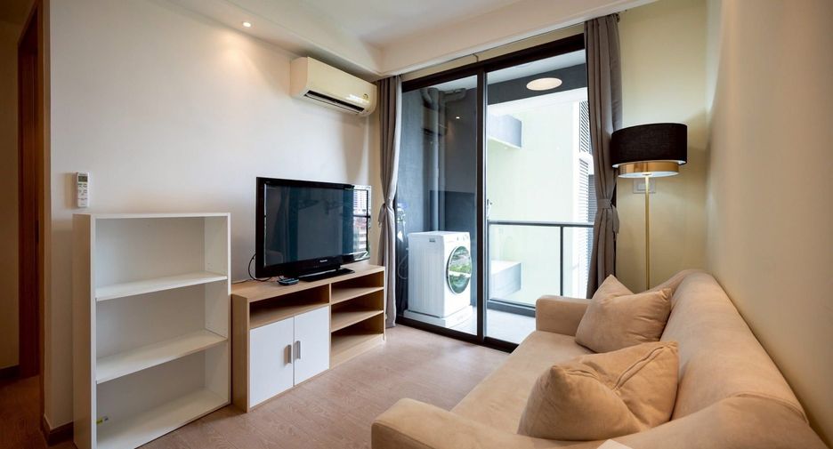 For rent 1 bed condo in Yan Nawa, Bangkok
