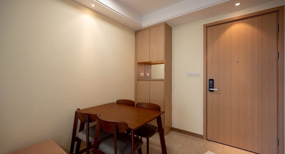 For rent 1 bed condo in Yan Nawa, Bangkok