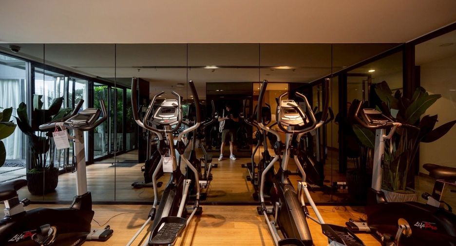 For rent 1 bed condo in Yan Nawa, Bangkok
