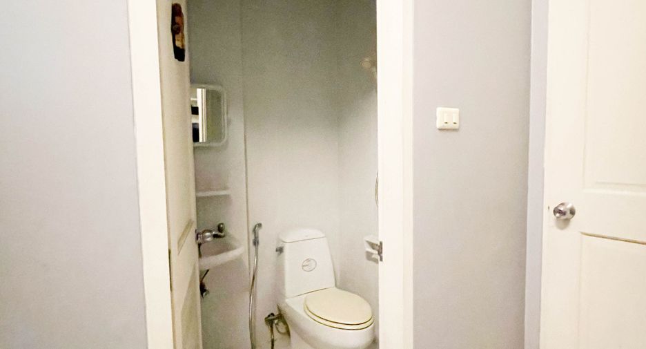 For rent 4 bedrooms house in Suan Luang, Bangkok