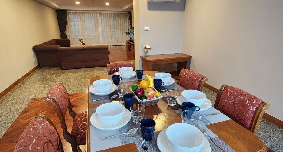 For rent 3 bedrooms condo in Watthana, Bangkok