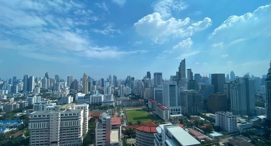 For rent 2 bedrooms condo in Watthana, Bangkok