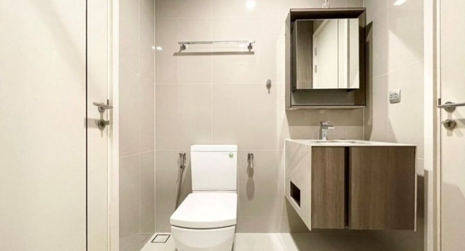 For rent 1 bed condo in Phaya Thai, Bangkok
